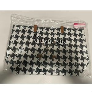 Thirty One Modern Tote in Classic Houndstooth With Arrows